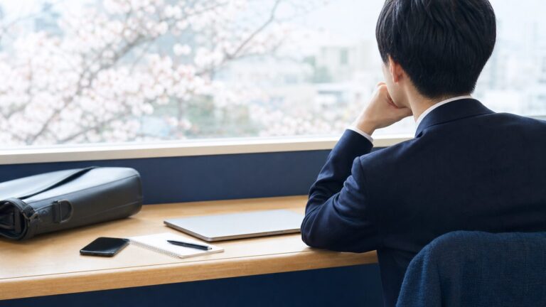 GW明けに仕事を辞めたい新卒が次の選択肢を考えるイメージ